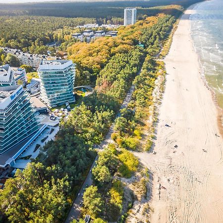 Royal Waves Resort & Spa - Apartment With Parking By Noclegi Renters Miedzyzdroje Bagian luar foto