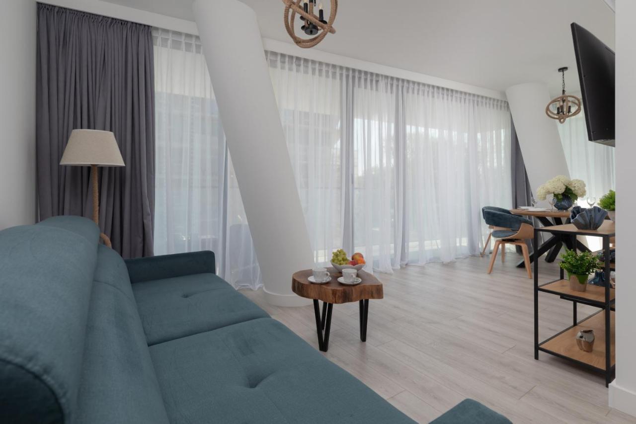 Royal Waves Resort & Spa - Apartment With Parking By Noclegi Renters Miedzyzdroje Bagian luar foto