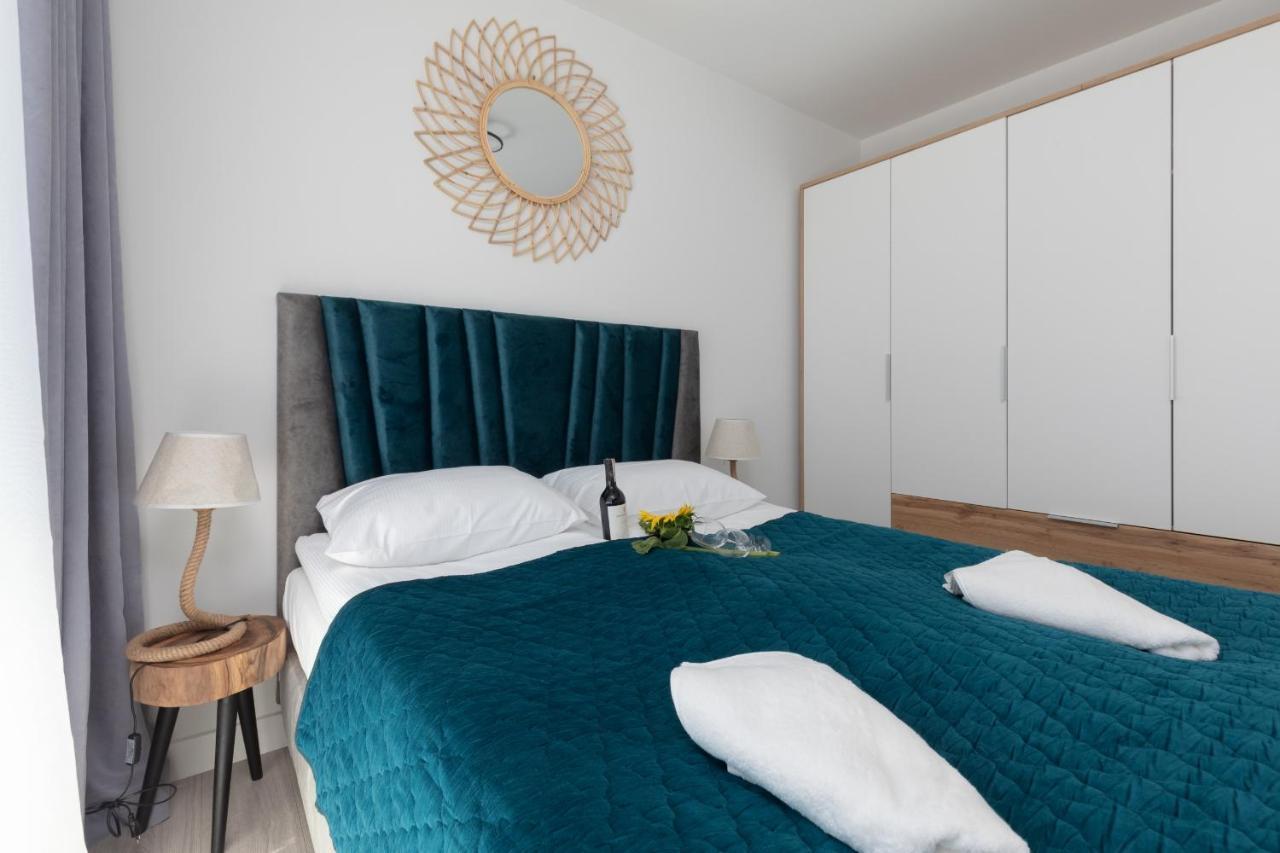 Royal Waves Resort & Spa - Apartment With Parking By Noclegi Renters Miedzyzdroje Bagian luar foto