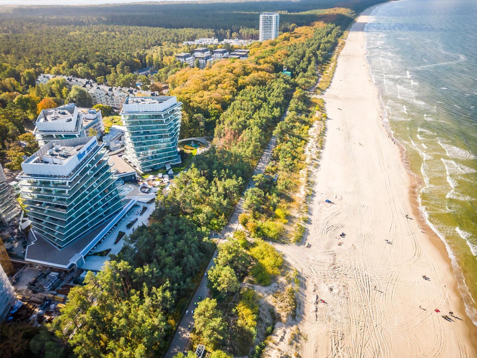 Royal Waves Resort & Spa - Apartment With Parking By Noclegi Renters Miedzyzdroje Bagian luar foto